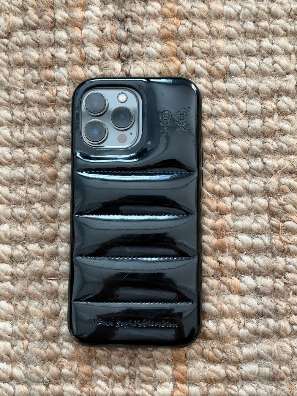 Black Manhattan Puffer Case - Urban Sophistication Iphone 13 Pro Max